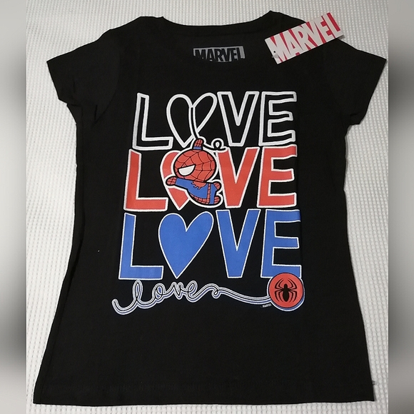 🔥SALE🔥 Spiderman Love Girls Fitted T-shirt Tee NWT Size L (14-16), XL (18) - Picture 1 of 4